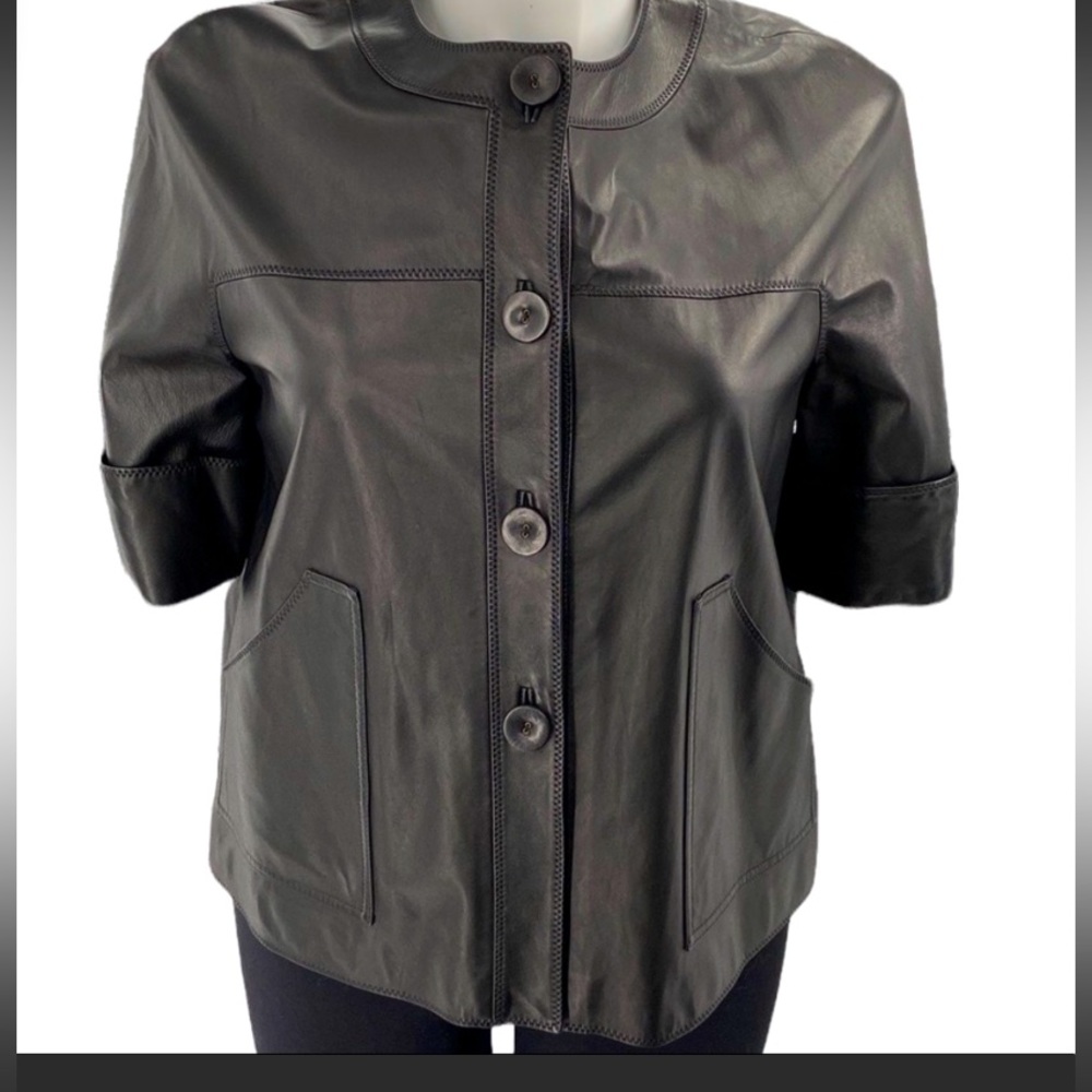 Ellen Tracy leather jacket size 14 short sleeve with pockets. NWOT
